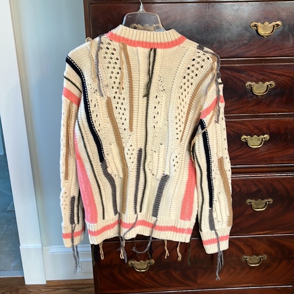 LAST CALL! Never worn sweater - Picture 5 of 6